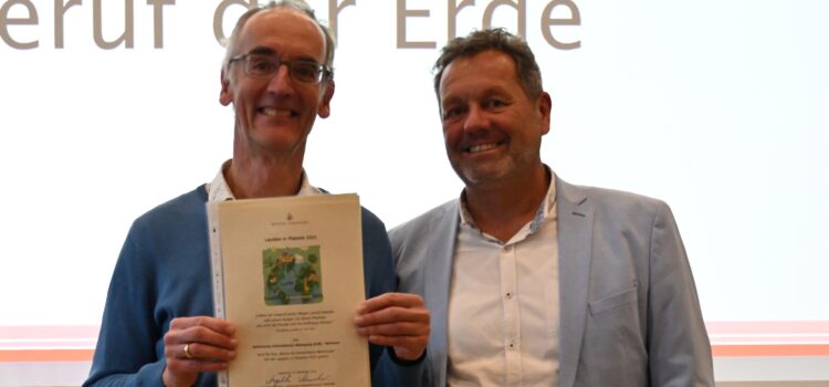 Arbeitnehmer-Zentrum Weilheim mit „Laudato si-Plakette 2025“ ausgezeichnet Arbeitnehmer-Zentrum Weilheim mit „Laudato si-Plakette 2025“ ausgezeichnet